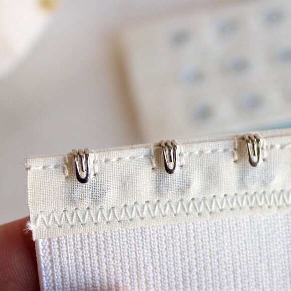 Vintage 1960s Bra Back Repair, Beltx Adjustable Elastic Straps, New Old Stock - Picture 9 of 10